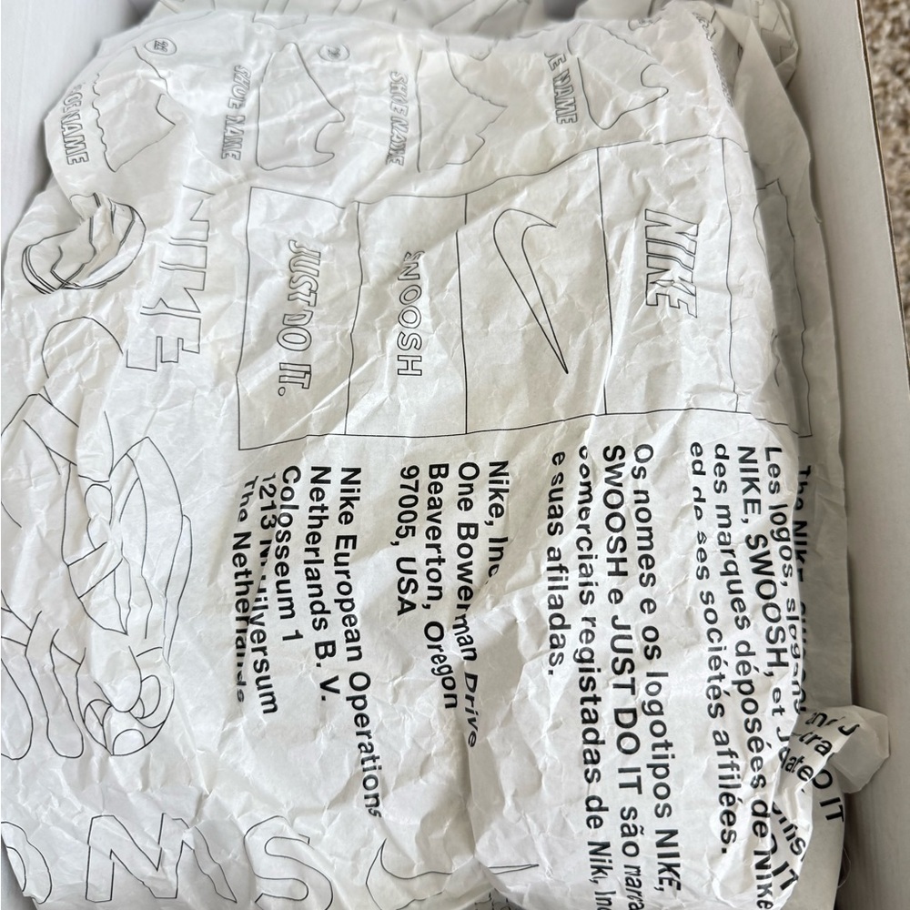 Nikes custom made - Picture 4 of 4